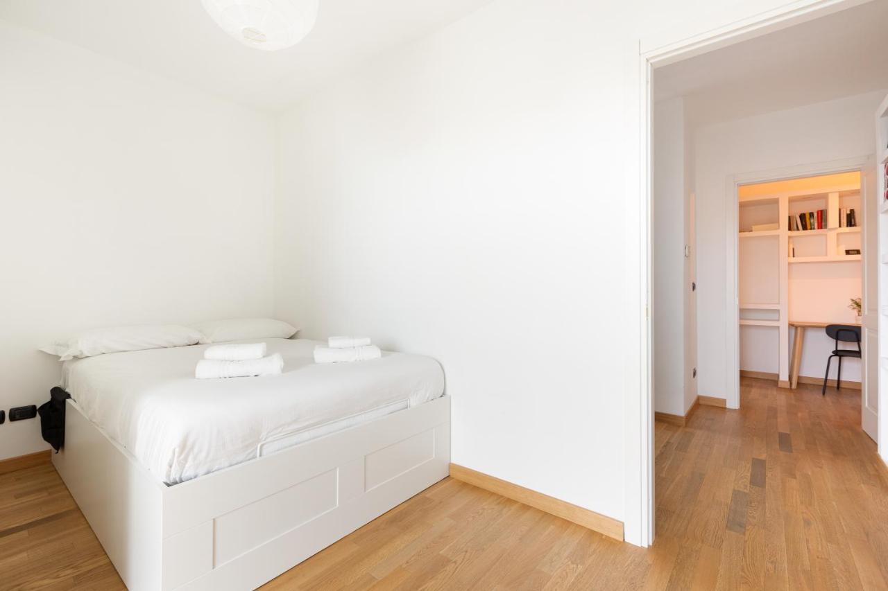 Milan Comfy Apartment X3 - With Balcony Exterior photo