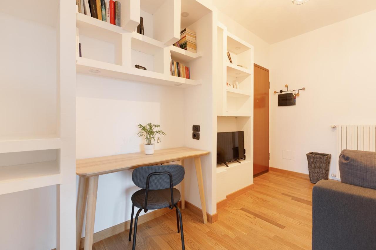 Milan Comfy Apartment X3 - With Balcony Exterior photo